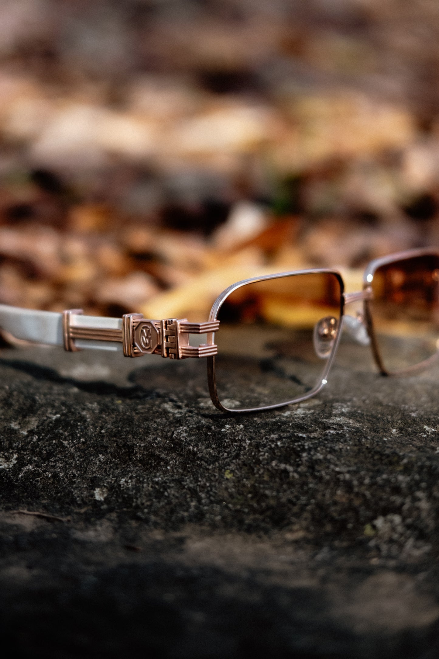 HIGH STREET #2 18KT Gold Full Rim White Buffalo Horn Sunglasses